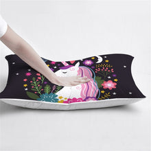 Load image into Gallery viewer, Bedding Outlet Down Alternative Pillow