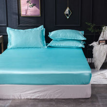 Load image into Gallery viewer, Home Textiles Luxury 100% Silk Fitted Sheet Pillowcase Set