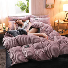 Load image into Gallery viewer, NEW: Magic Welvet Fleece Bedding Set