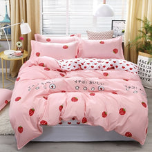 Load image into Gallery viewer, Strawberry Luxury Bedding Set